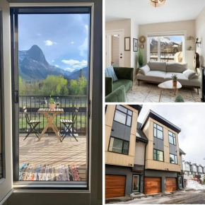 Casa de Luna by Canadian Rockies Vacation Rentals
